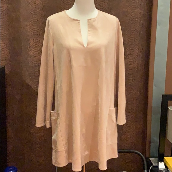 BCBGMaxAzria Dresses & Skirts - BcbgMaxazria dress size M new